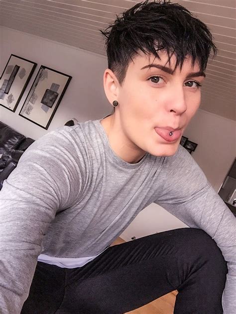 short lesbian haircuts|Future Lesbian Haircuts: 16 Queer Styles Redefining。